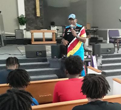 Willie Kitchens Teaches Youth at Camp REACH